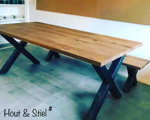 Tafel en bank hout met X-poot van staal